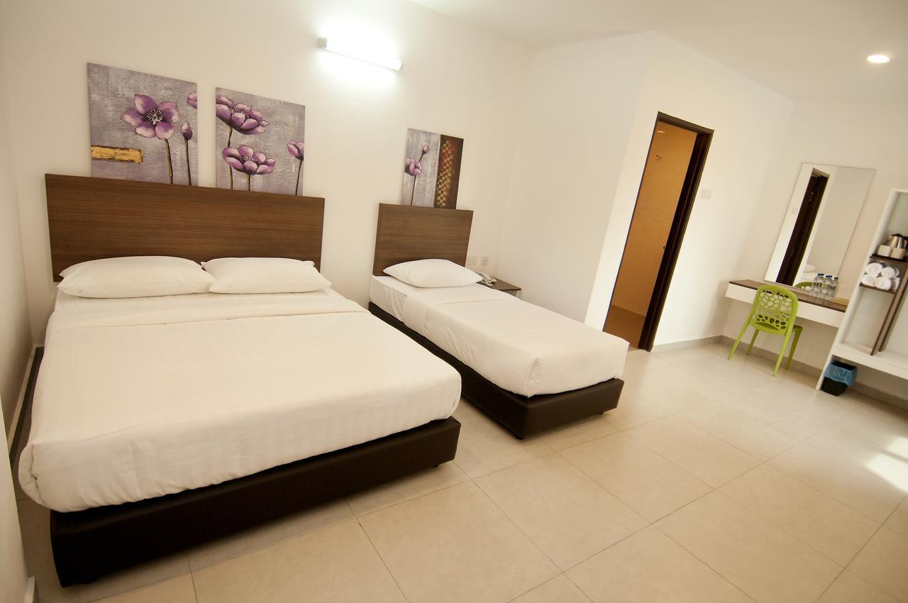 Hotel Cheqinn Ipoh Bagian luar foto