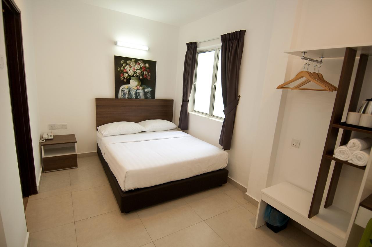 Hotel Cheqinn Ipoh Bagian luar foto