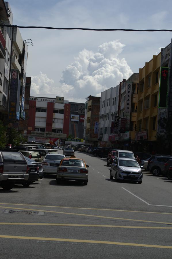 Hotel Cheqinn Ipoh Bagian luar foto